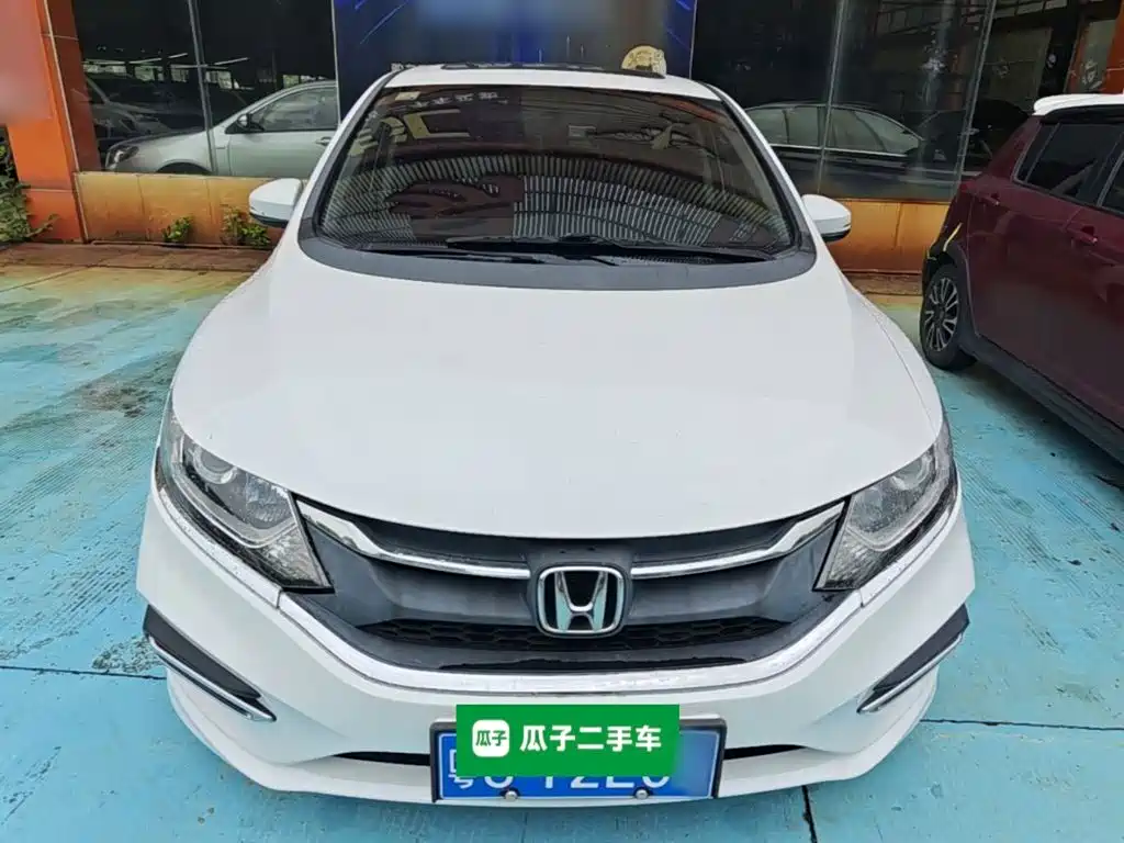 Jade 1.8 L Auto Comfort 5-seat