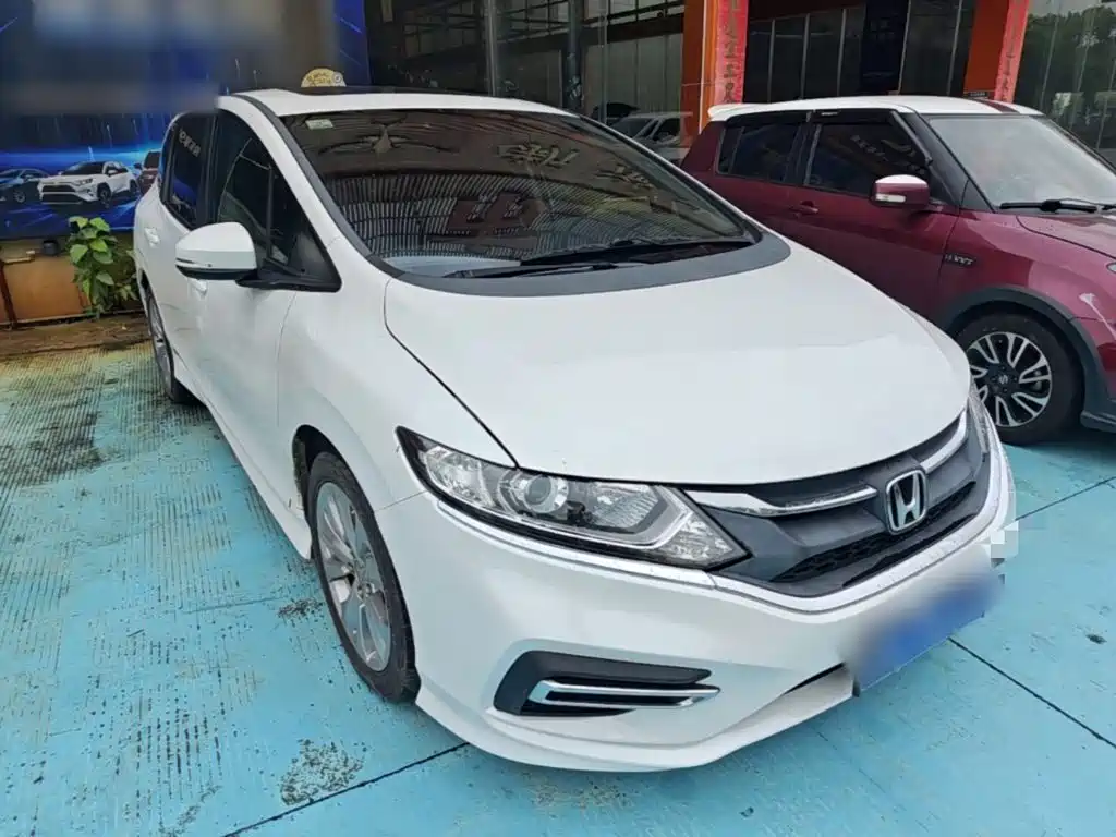 Jade 1.8 L Auto Comfort 5-seat