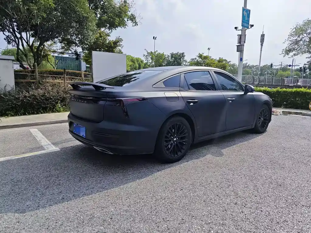 Besturn B70 1.5 T Auto Pleasure