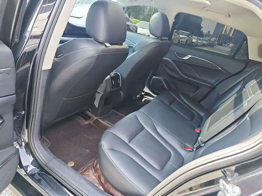 Besturn B70 1.5 T Auto Pleasure