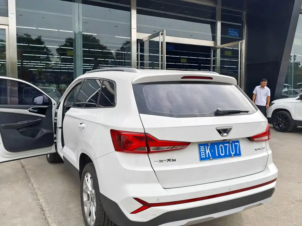 Jetta VS7 1.4 T Auto Joy