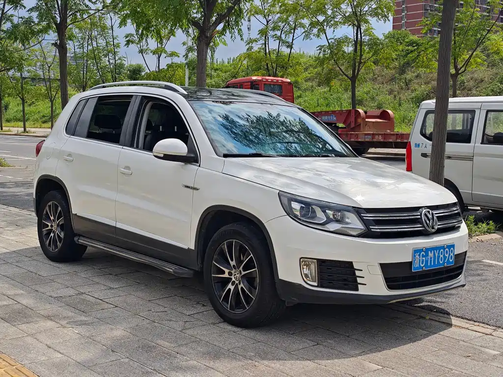 Tiguan 300 TSI Auto 4 WD Luxury