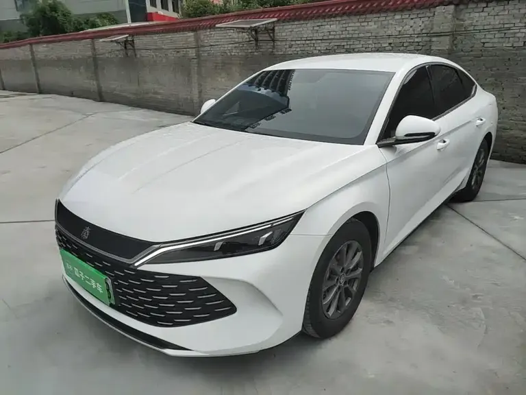 BYD Qin L DM-i 80 KM Leading