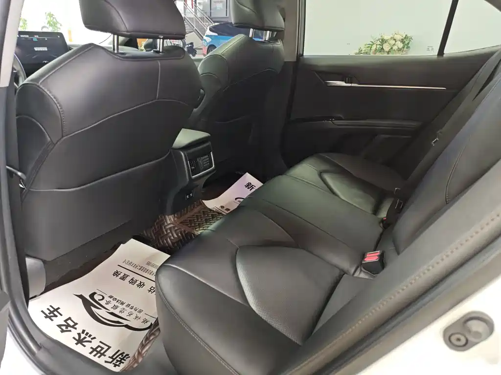Camry 2.0 G Luxury