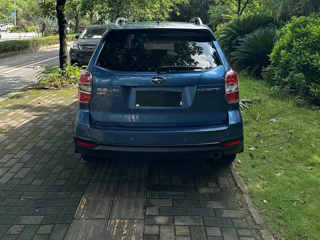 Forester 2.0 i Special Commemorative