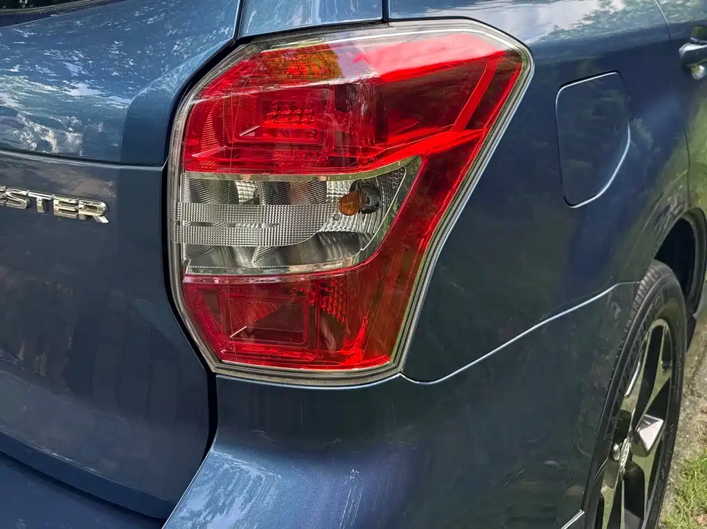 Forester 2.0 i Special Commemorative