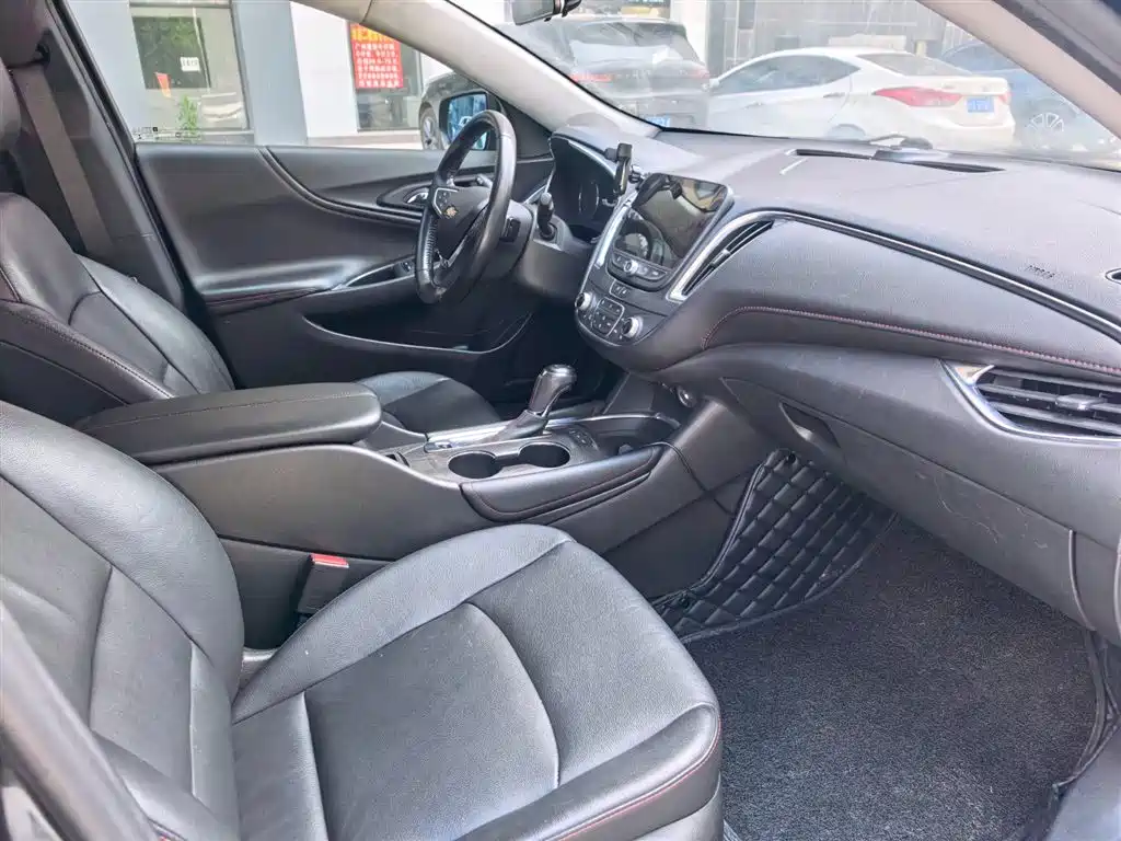Malibu XL Redline 550 T Auto Sharp Connect