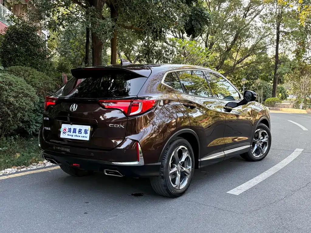 Acura CDX 讴歌CDX 2021款 1.5 T 两驱畅享版