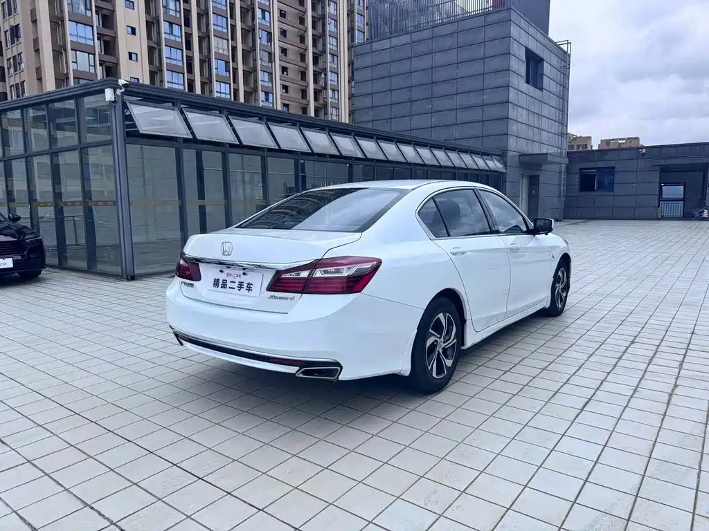 Accord 2.0 L Elite