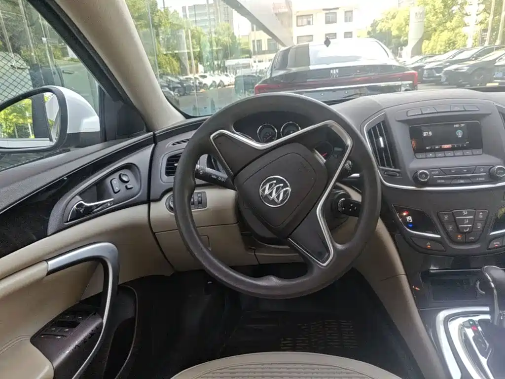 Regal 2.0 L Leading Fashion