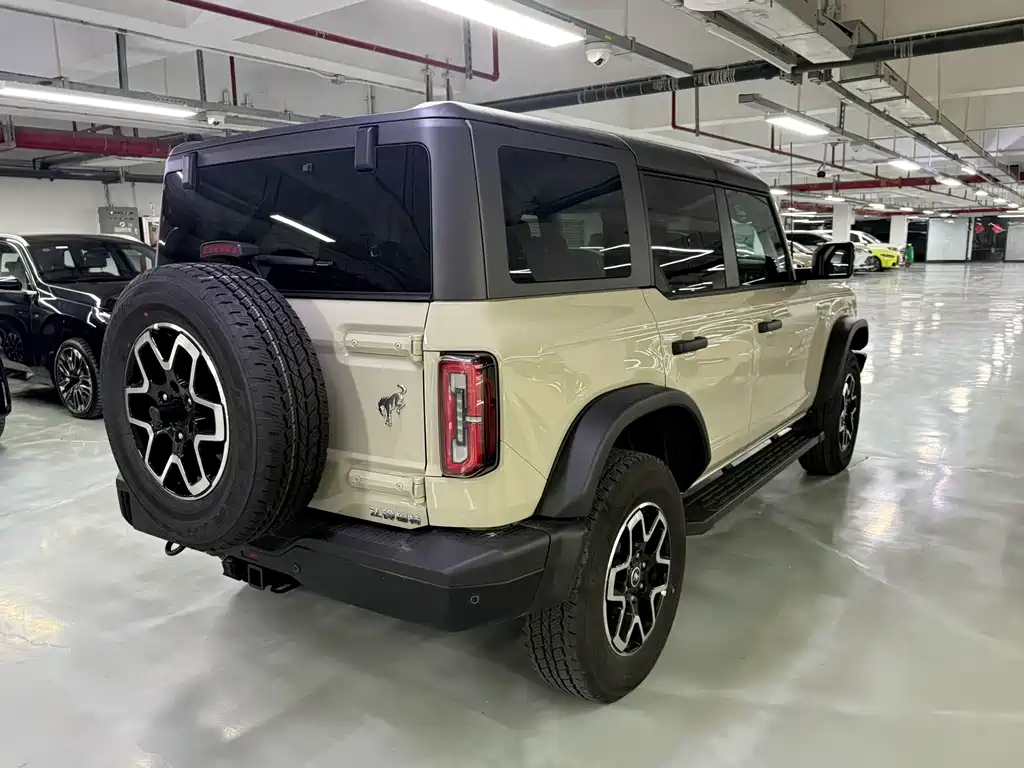 Ford Bronco 2.3 T Long Beach