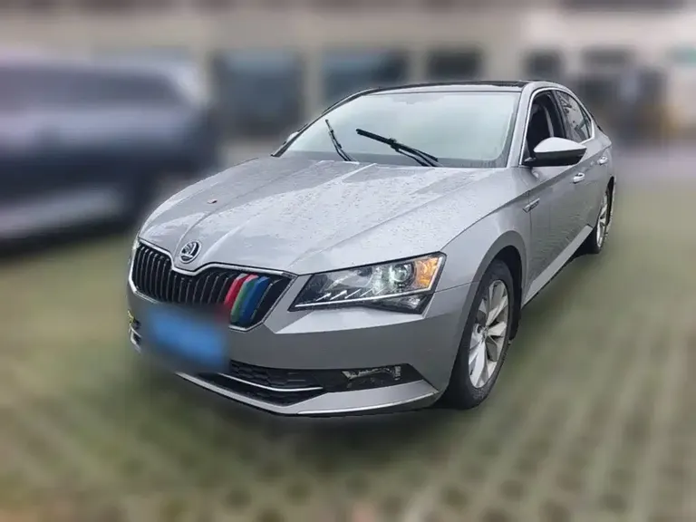 Skoda Superb TSI330 DSG Comfort CN-V