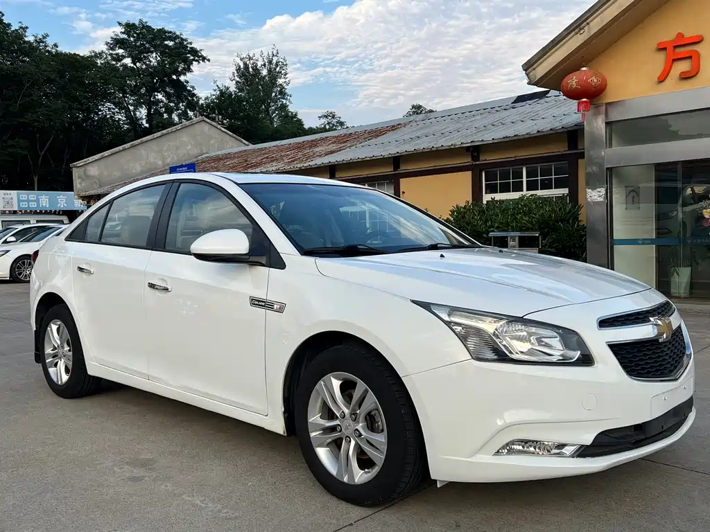Cruze 1.5 L Classic SE MT