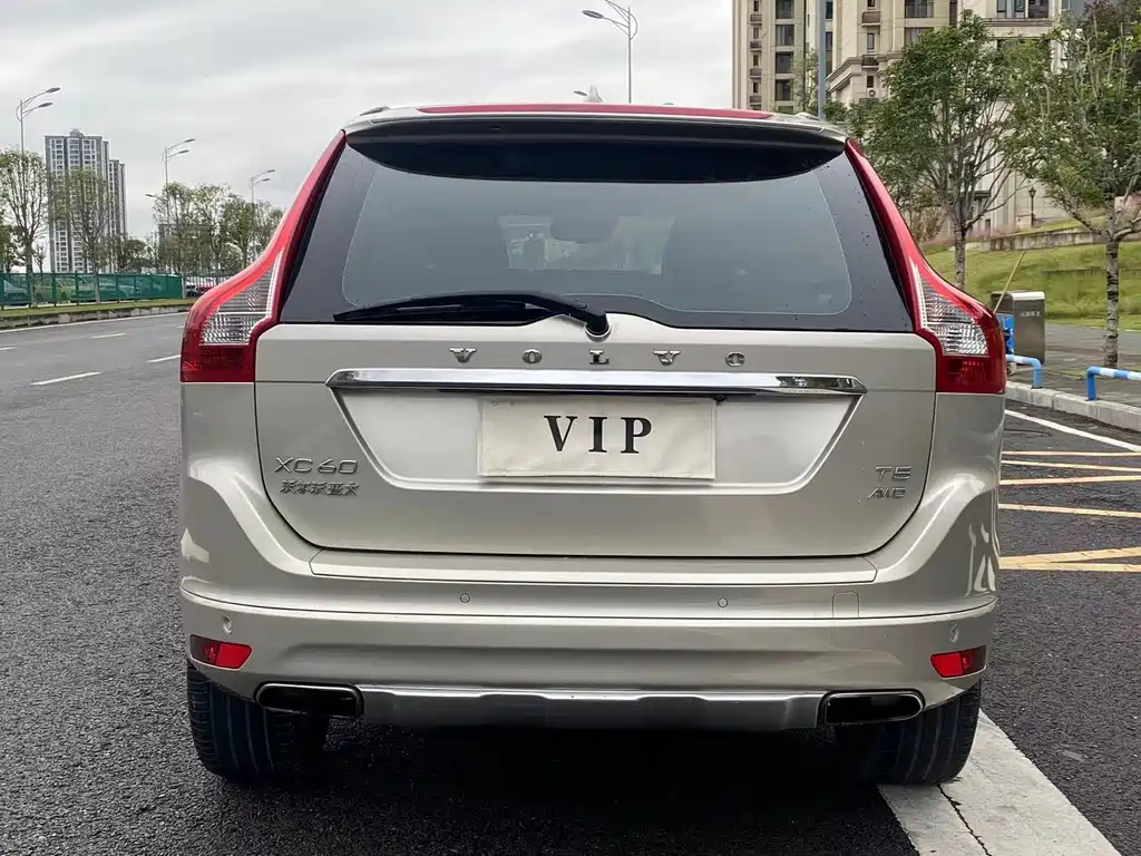 Volvo XC60 T5 AWD Smart Vision