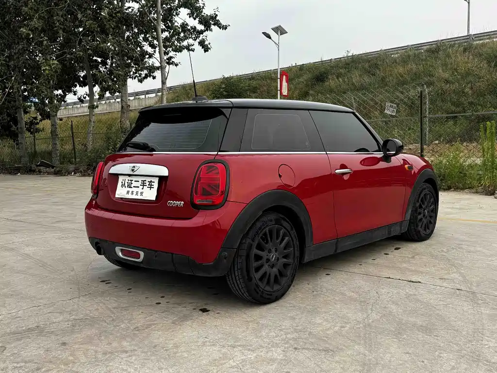 MINI 1.5 T COOPER