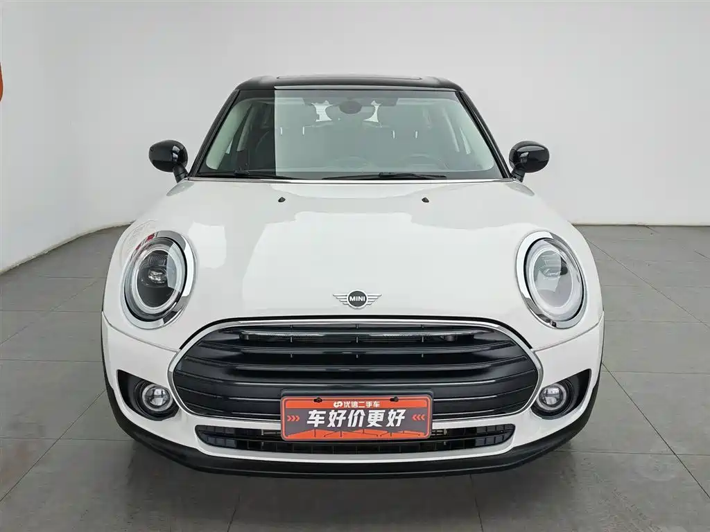 MINI CLUBMAN MINI CLUBMAN 2023款 改款 1.5 T COOPER 经典派