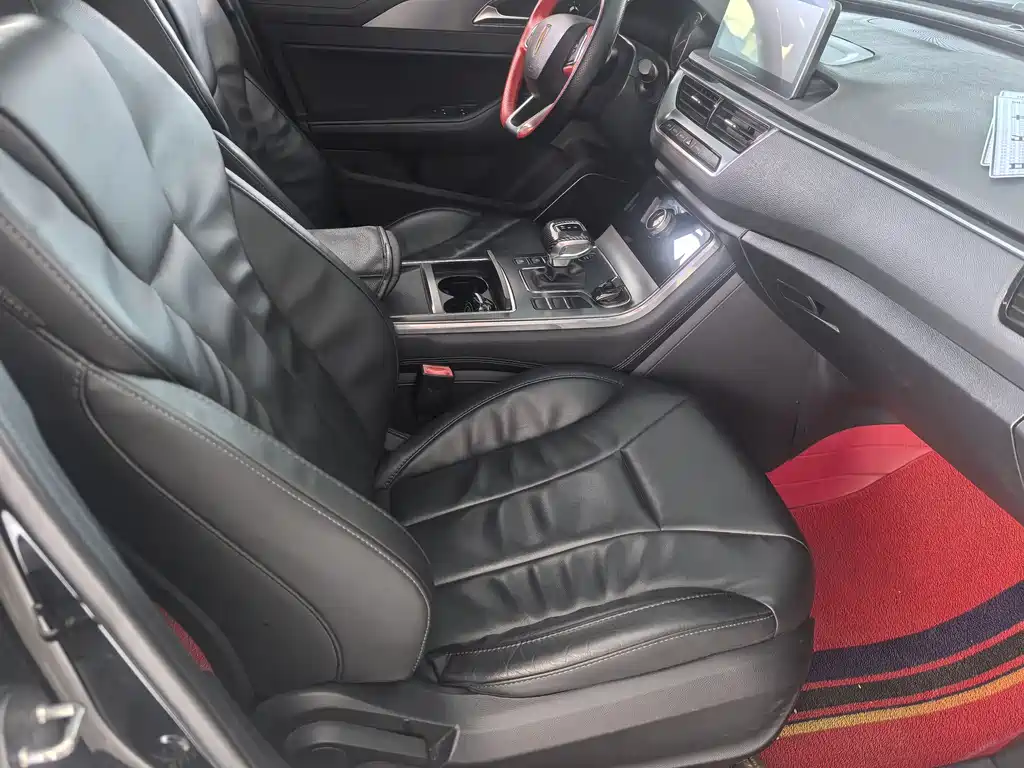 Hongqi H5 1.5 T DCT Flagship Charm