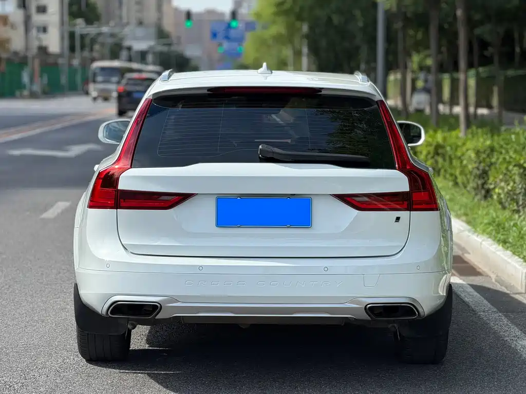 Volvo V90 沃尔沃V90 2019款 Cross Country T5 AWD 智远版 国VI