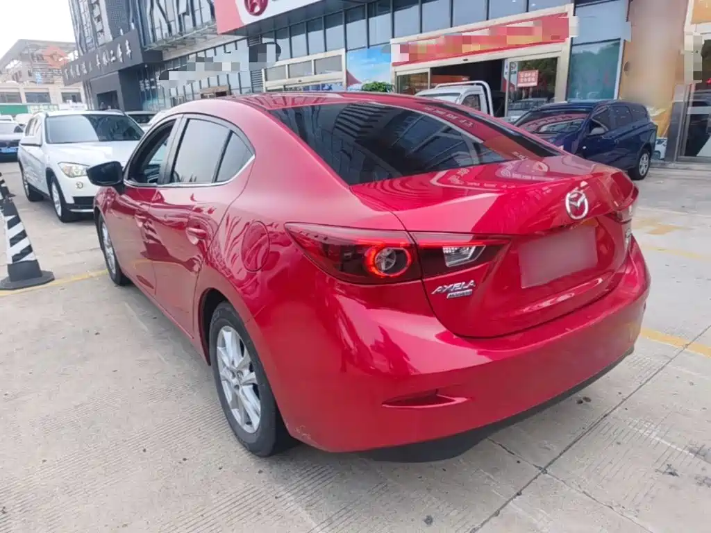 Mazda 3 Axela Sedan 1.5 L Auto Luxury CN-V