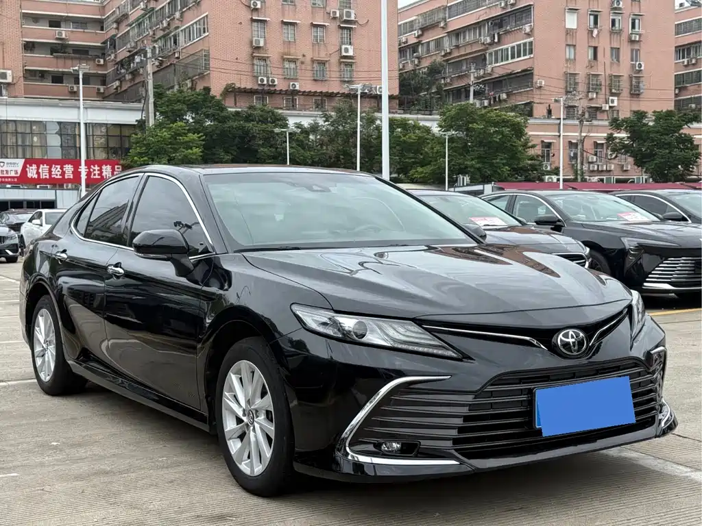 Camry 2.0 G Luxury