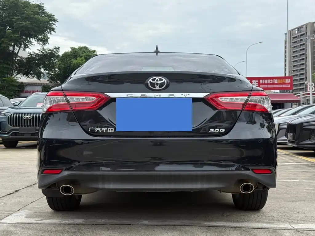 Camry 2.0 G Luxury