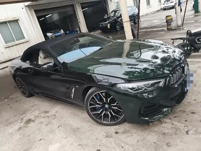 BMW 8 Series 840 i Convertible Coupe M Sport Package
