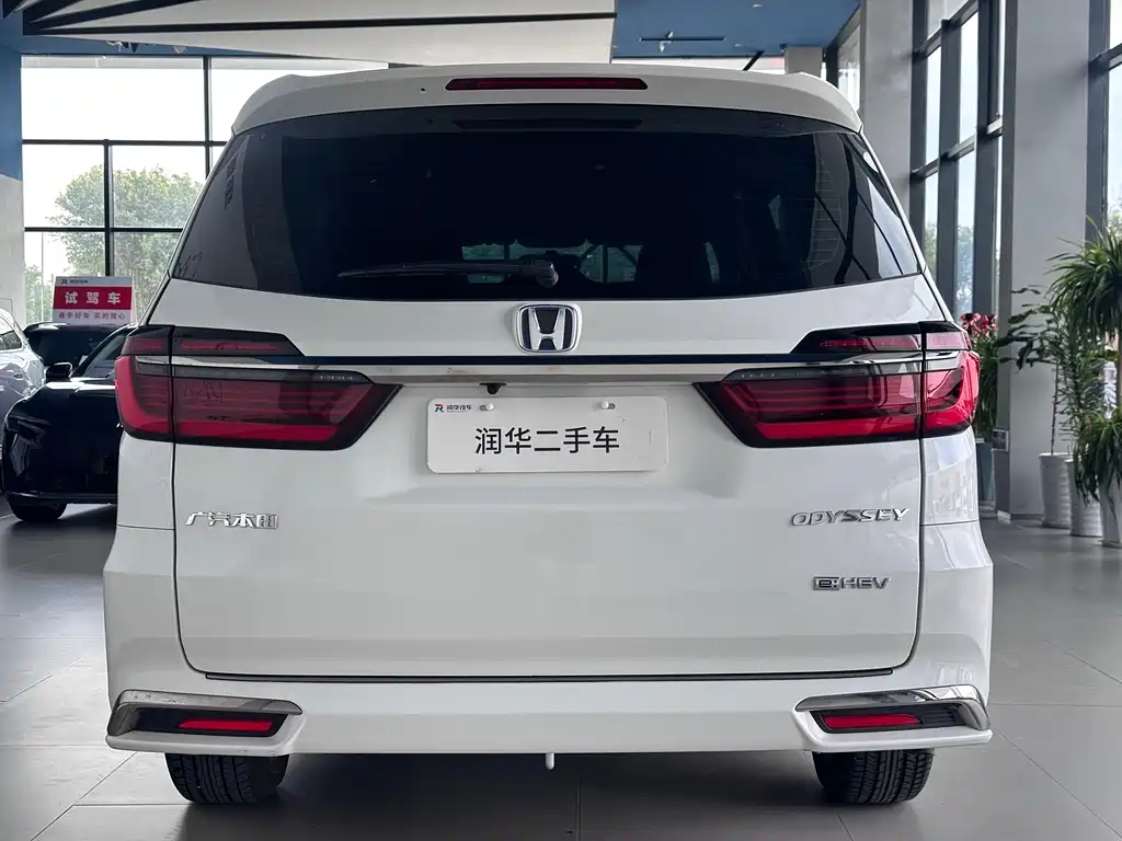 Odyssey 2.0 L e:HEV Sharp· Joy