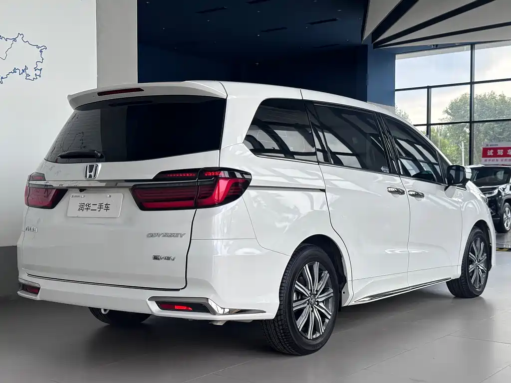 Odyssey 2.0 L e:HEV Sharp· Joy