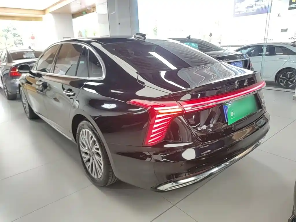 Hongqi H5 2.0 T Auto Connected Flagship