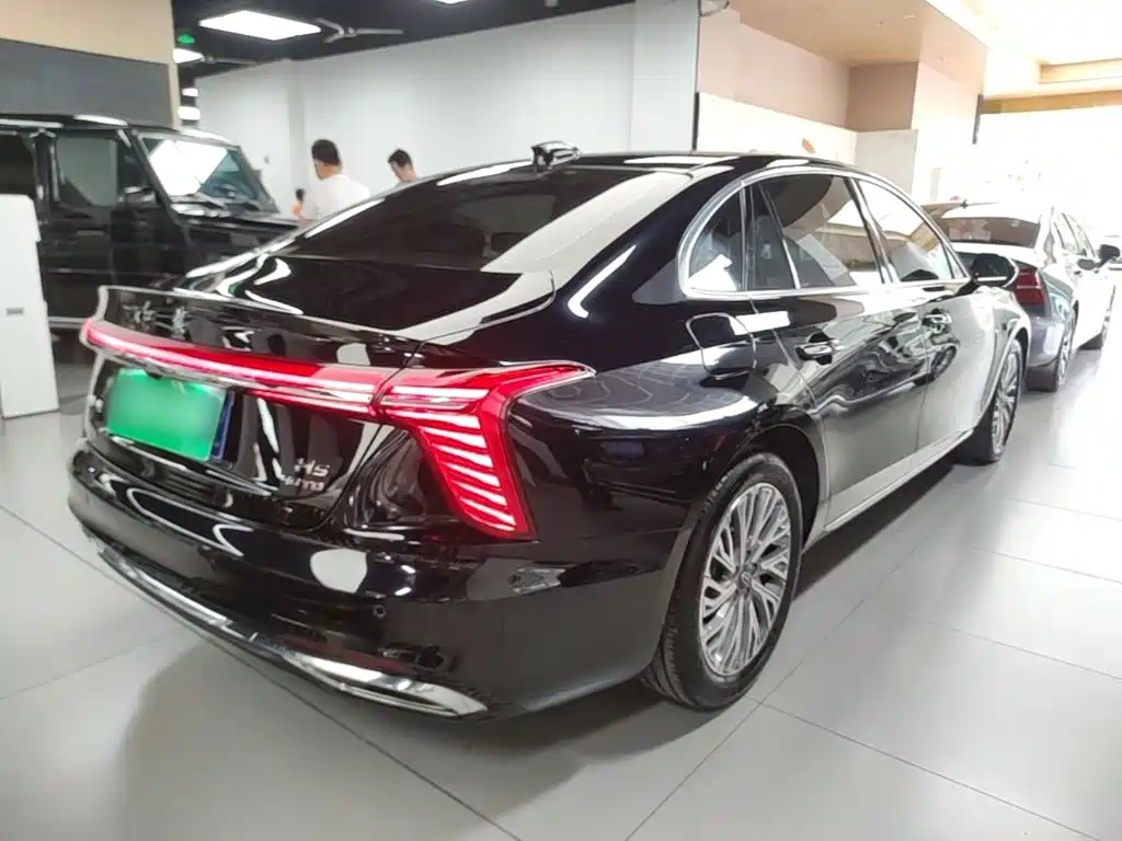 Hongqi H5 2.0 T Auto Connected Flagship