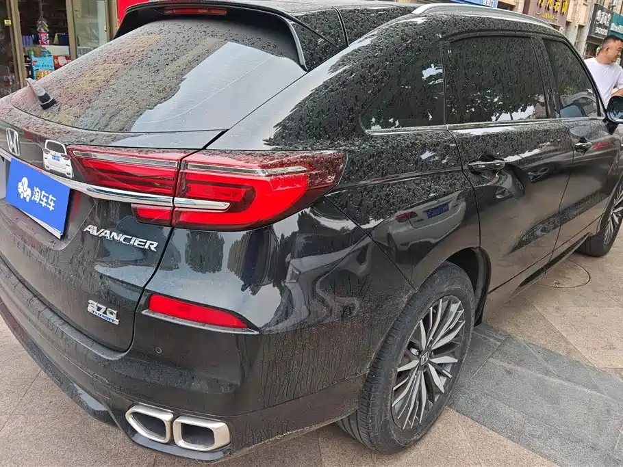 Avancier 370 TURBO 4 WD Premium