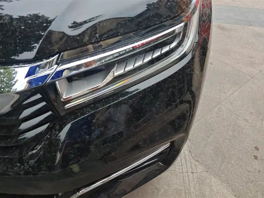 Avancier 370 TURBO 4 WD Premium