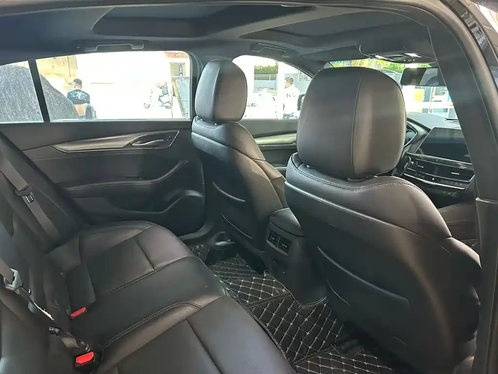 Cadillac CT5 28 T Luxury (Standard)