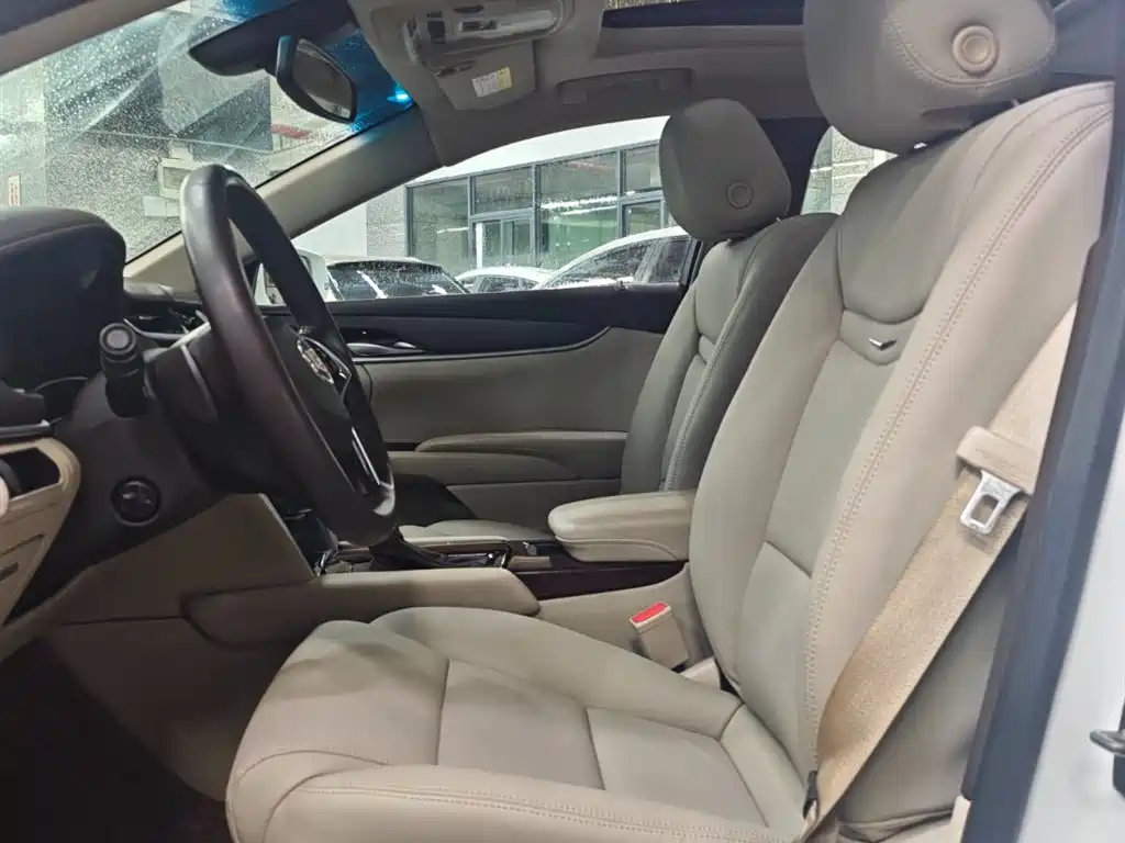 Cadillac XTS 28 T Comfort