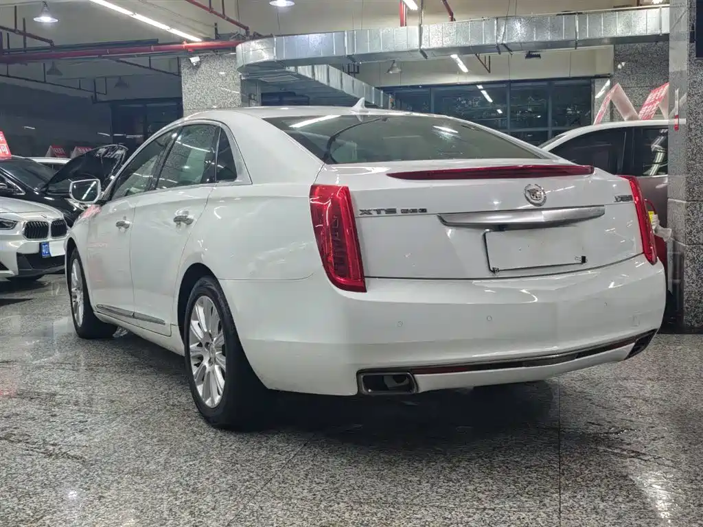 Cadillac XTS 28 T Comfort