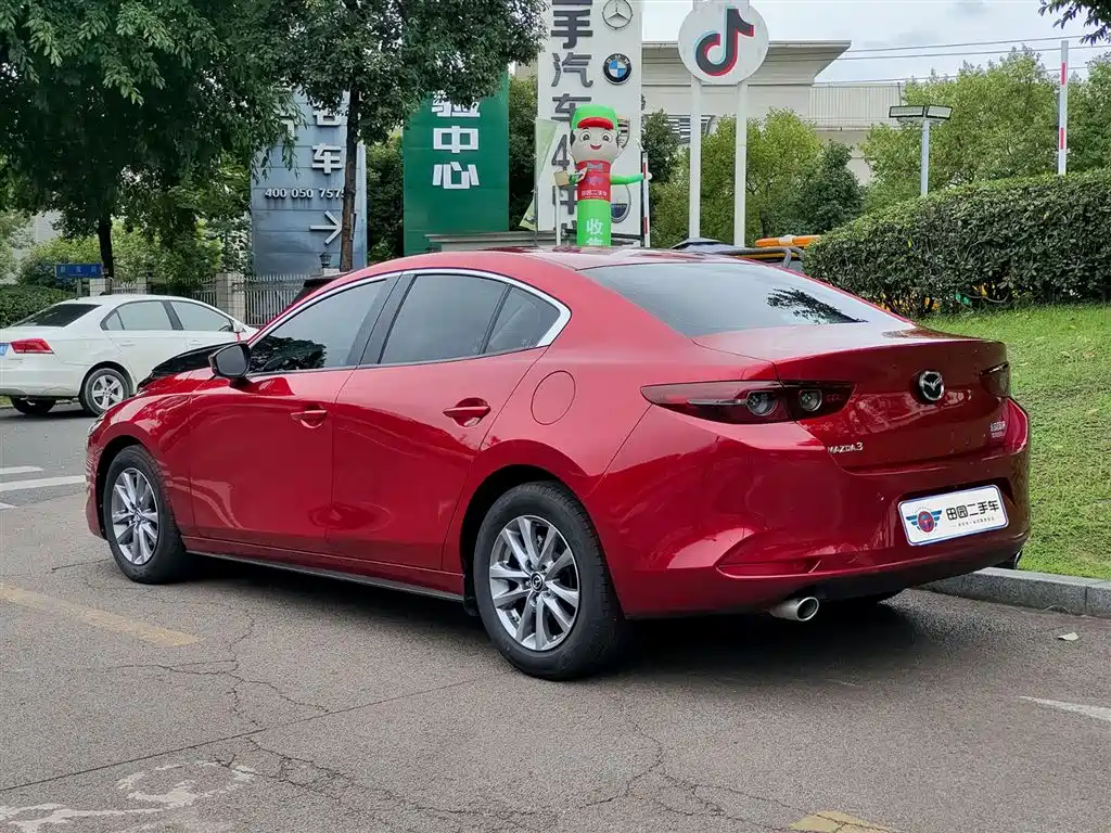 Mazda 3 Axela 1.5 L Auto