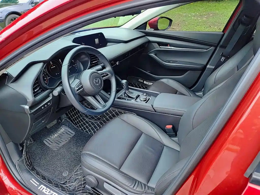 Mazda 3 Axela 1.5 L Auto