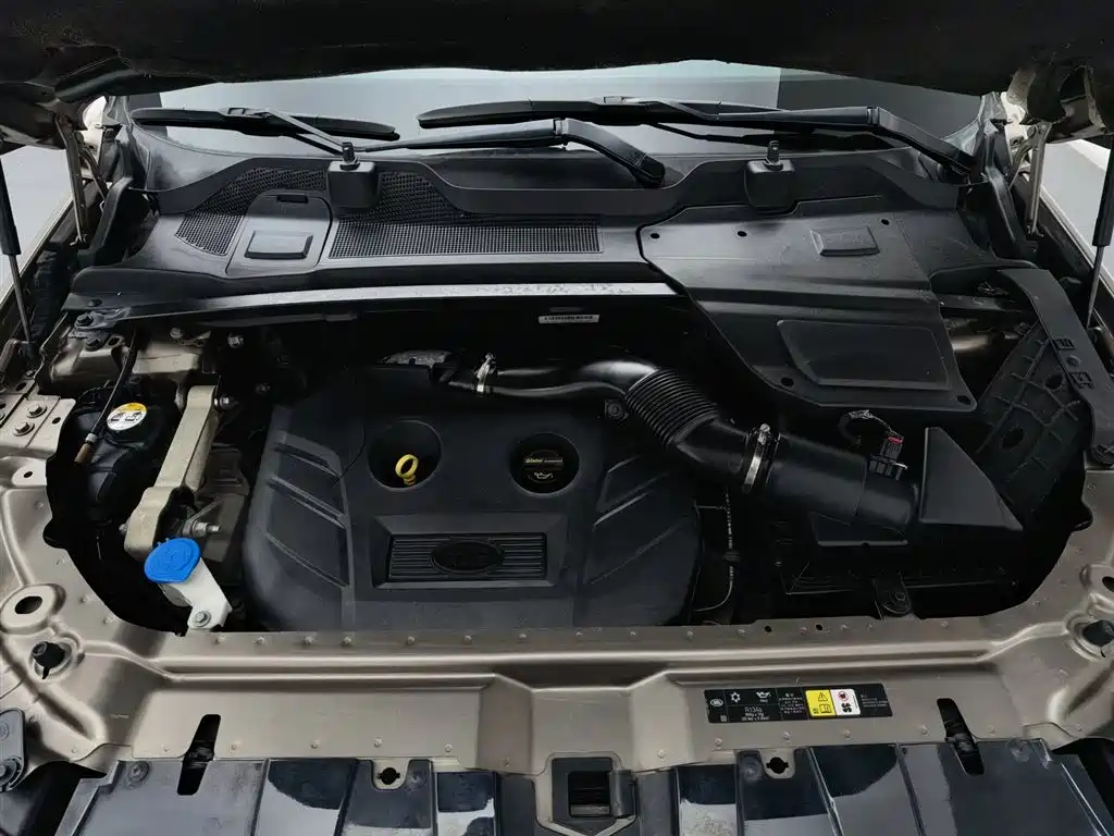 Discovery Sport (Import) 发现神行(进口) 2015款 2.0 T HSE Luxury