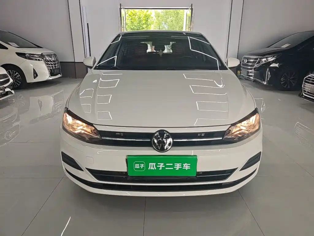 Polo Plus 1.5 L Auto Colorful Tech