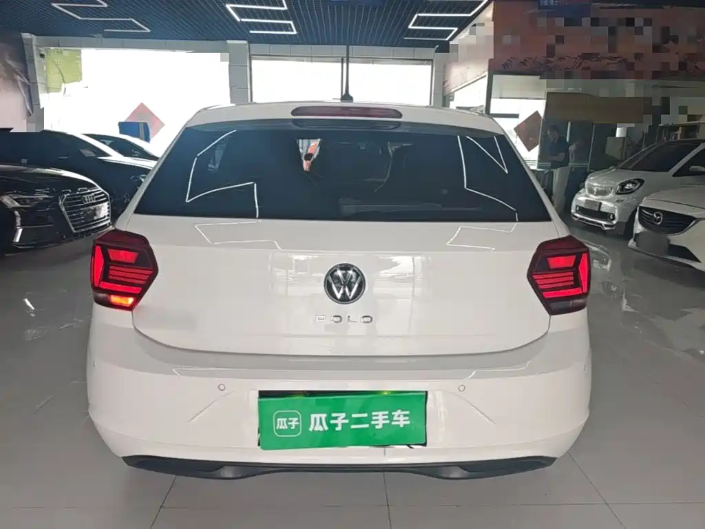 Polo Plus 1.5 L Auto Colorful Tech