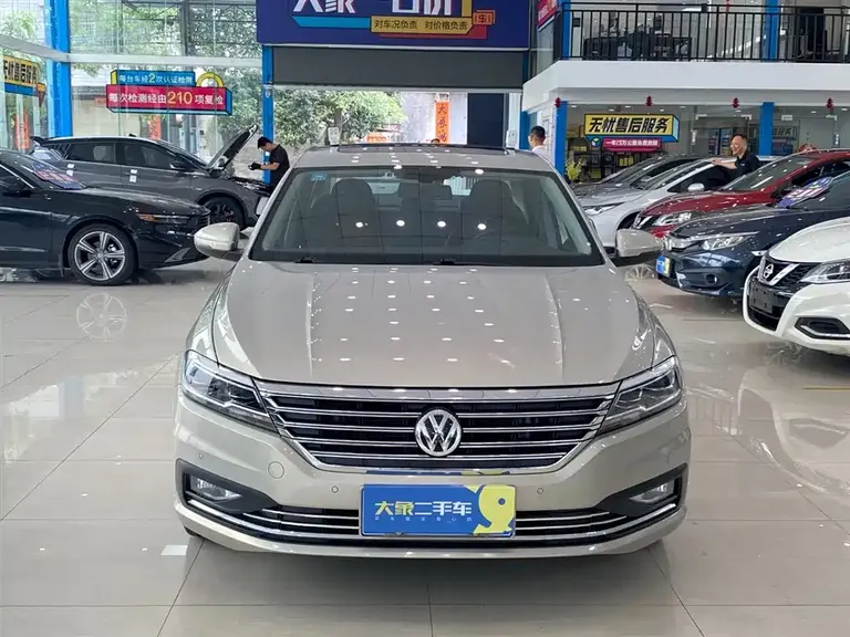 Volkswagen Lavida 280 TSI DSG Luxury CN-VI
