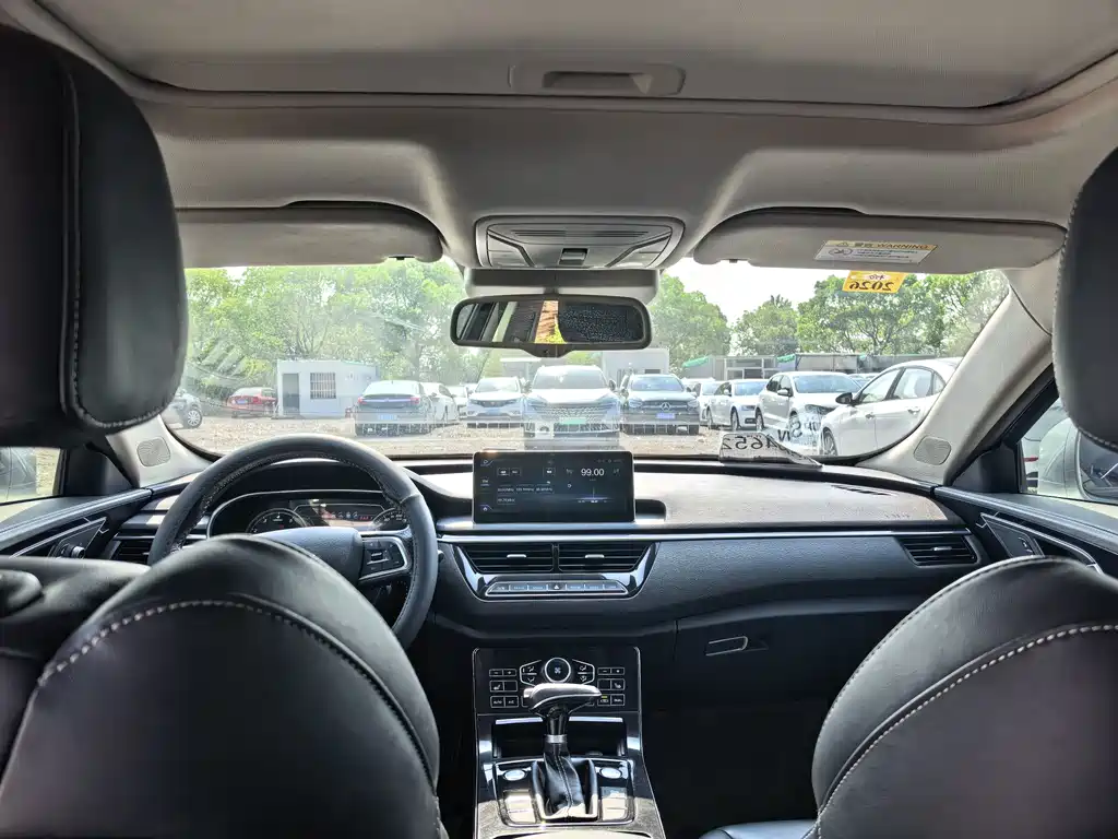 Hongqi H5 30 TD Connected Charm Motion