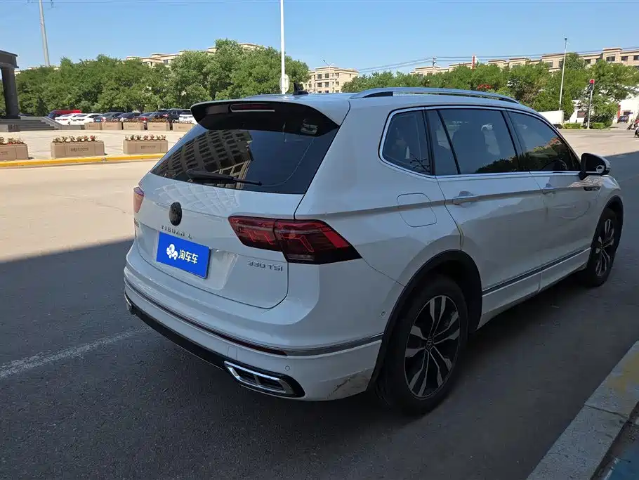 Tiguan L 330 TSI Auto 2 WD R-Line Premium