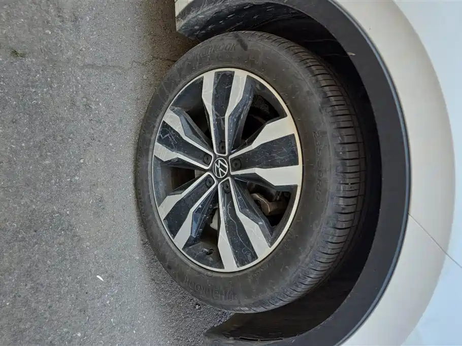 Tiguan L 330 TSI Auto 2 WD R-Line Premium