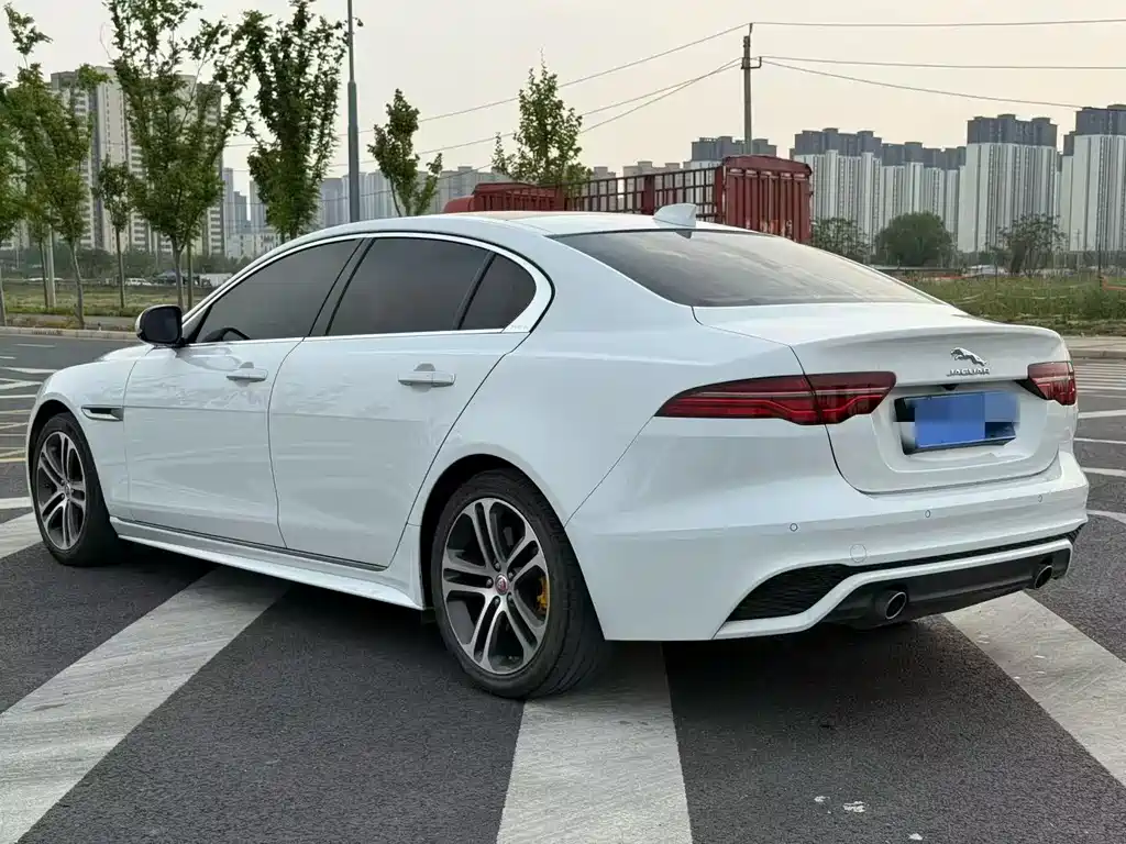 Jaguar XEL 2.0 T 200 PS R-DYNAMIC Youth Sport