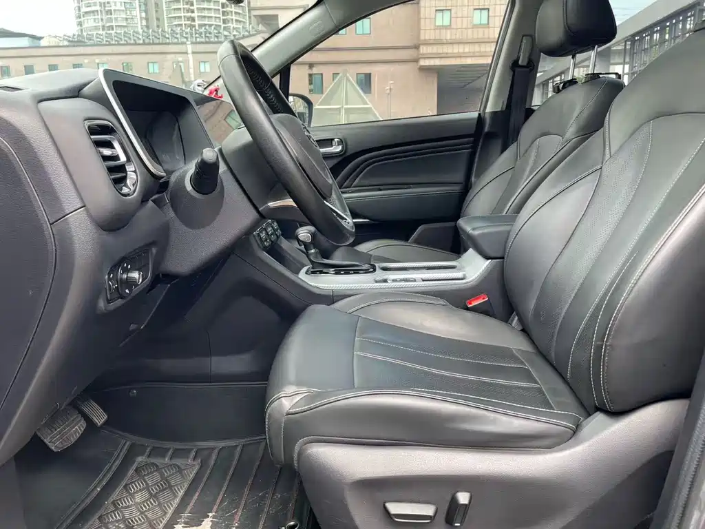 GAC Trumpchi GS3 传祺GS3 2021款 POWER 270 T 自动劲智版