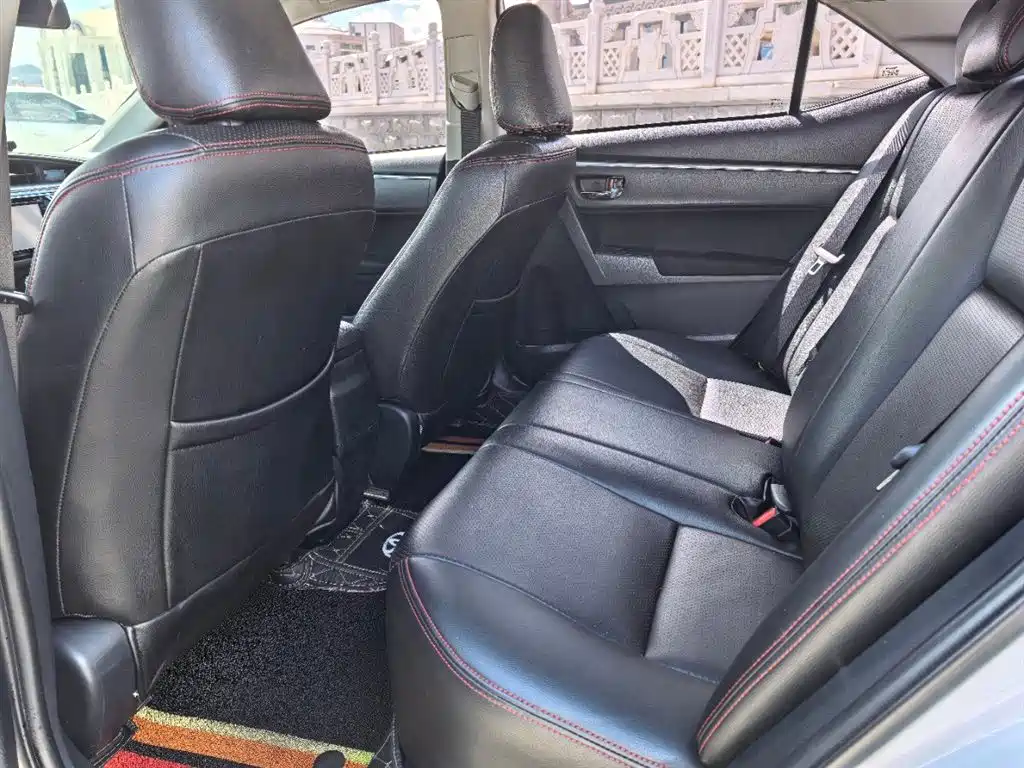 Levin 1.6 G CVT Elite