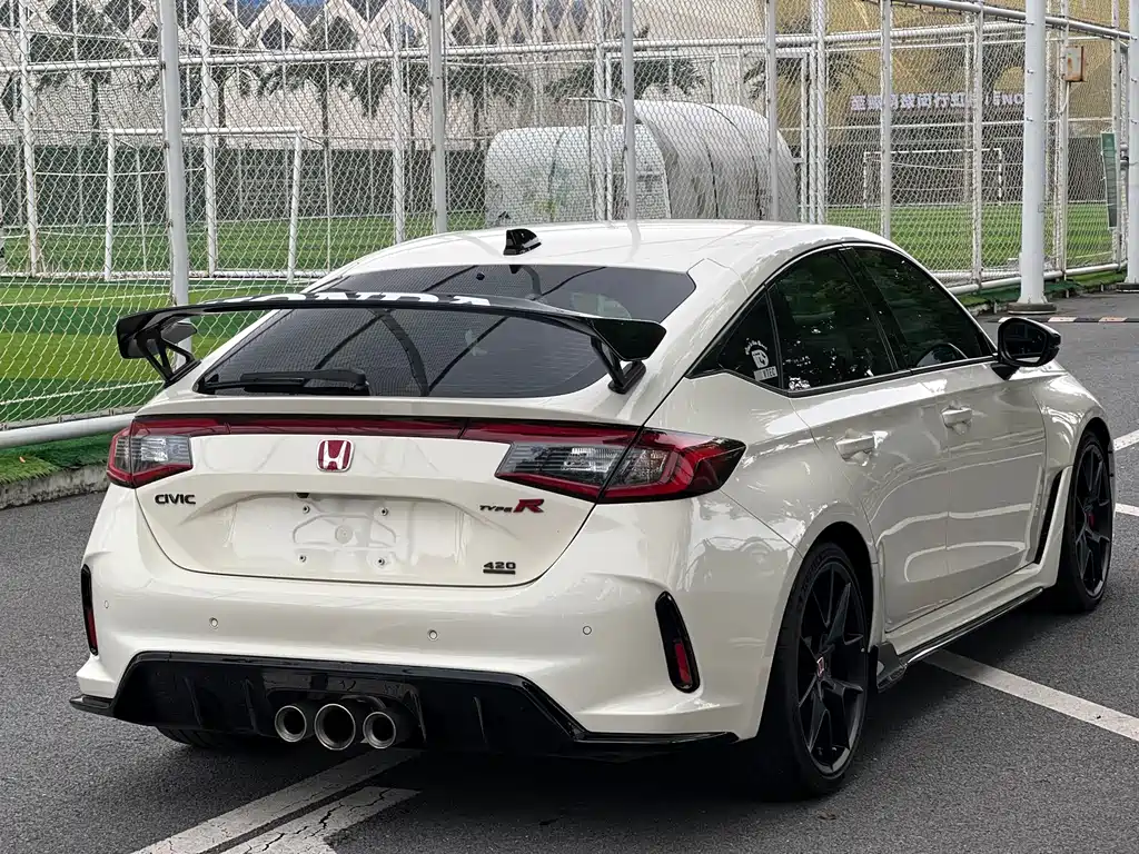 Civic (Import) 2.0 T 420 TURBO TYPE R