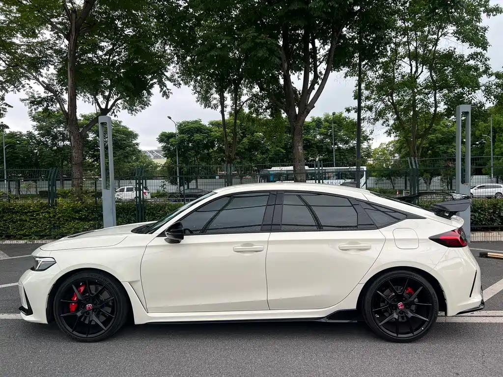 Civic (Import) 2.0 T 420 TURBO TYPE R