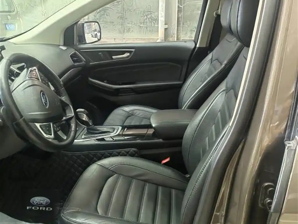 Edge EcoBoost 245 2 WD Grand Sharp 7-seat CN-V